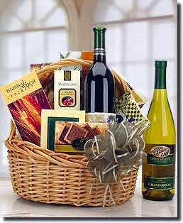 Last Minute Gifts Traditional Red Wine and Gourmet Basket