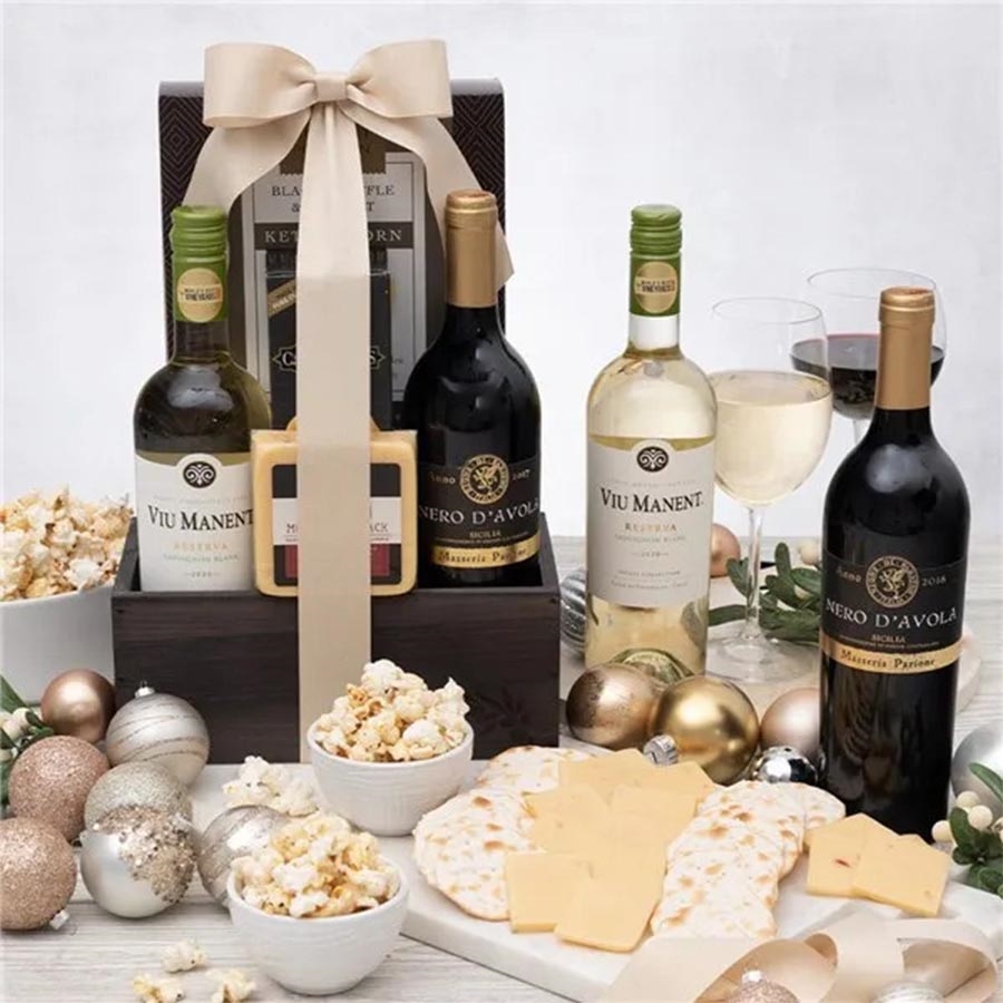 Hampers with alcohol | Wine Gift Hampers | The British Hamper Co - The  British Hamper Company